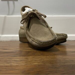 Men’s Clark’s Wallabees Size 9